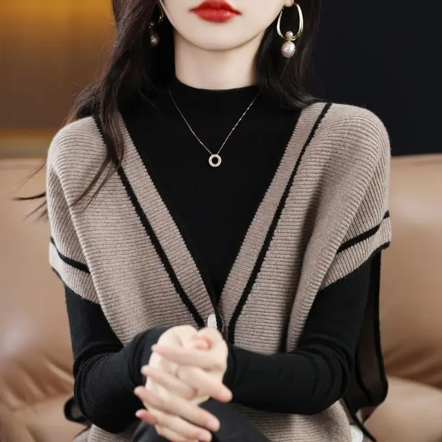 세련되고 편안한 가을을 위한 필수 아이템: 여성 브이넥 배색 니트 카디건