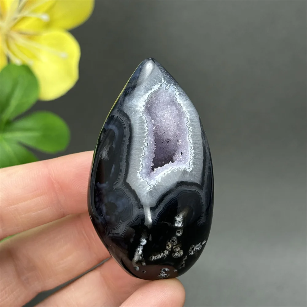 natural-black-agate-crystal-hole-egg-shaped-crystal-healing-spiritual