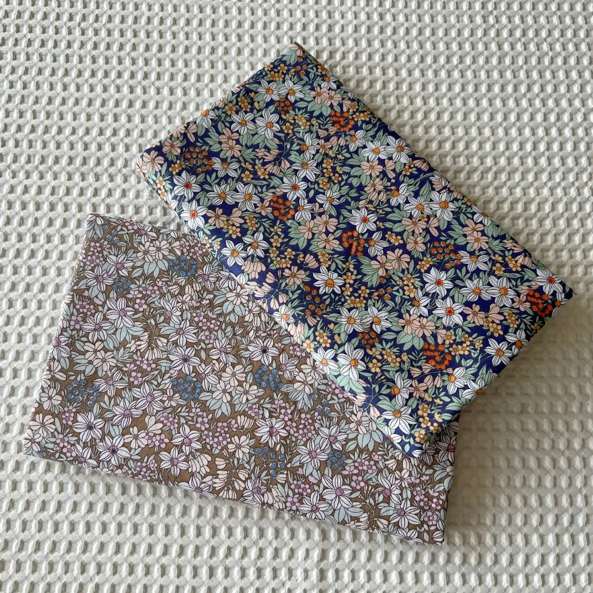 Pure Cotton Twill Printed Floral Fabric, 160x50cm – Ideal for Bedding, Handmade Crafts, and Decor