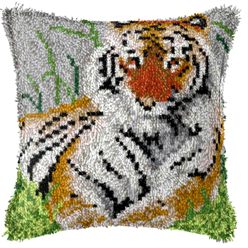 Animal Latch Hook Kit Owl Tiger Carpet Embroidery DIY Smyrna Buttons Package Cat Rug Making Kits Knot Pillow Package Crochet
