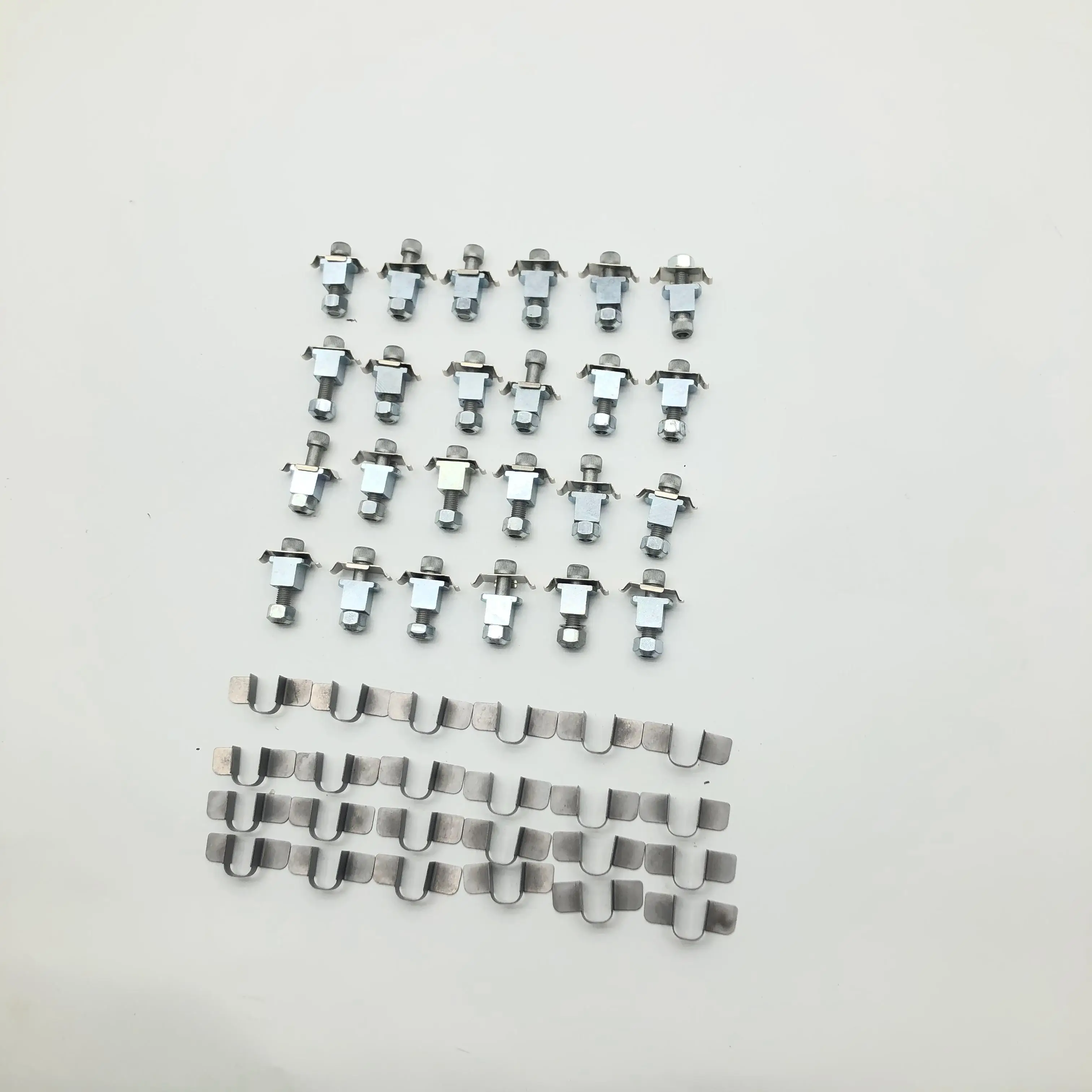 

High quality floating screws, paired with various sizes of brake split discs, center ring, adapter suitable for Ford Mustang,