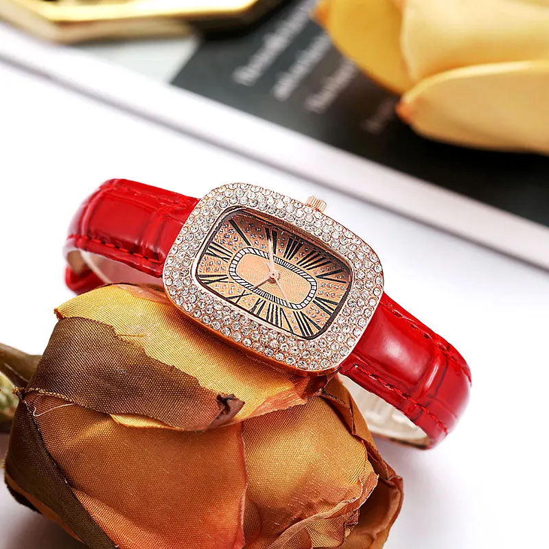 Trendy and fashionable women's leather strap watch with diamond inlay, water diamond wine barrel, women's quartz watch 4