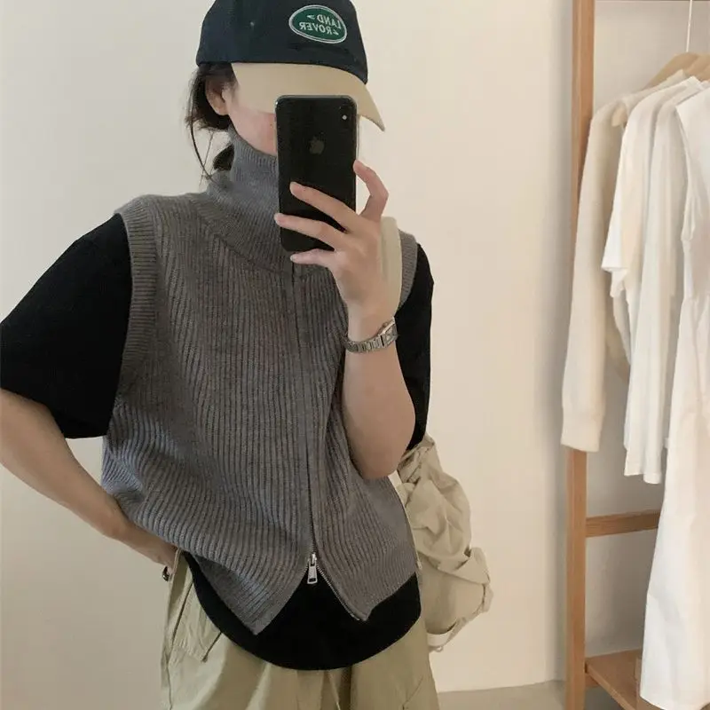 

2023 Autumn and Winter Korean Style Knitted Lapel Vests for Women Solid Color Double-ended Zipper Casual Knitted Vest Cardigans