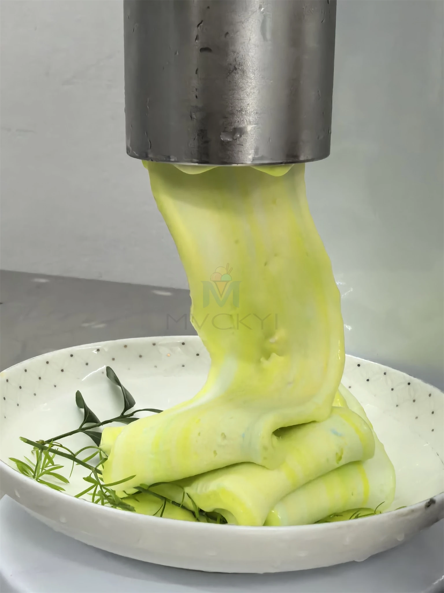 Mvckyi Economic and Efficient ice cream machine italian 3