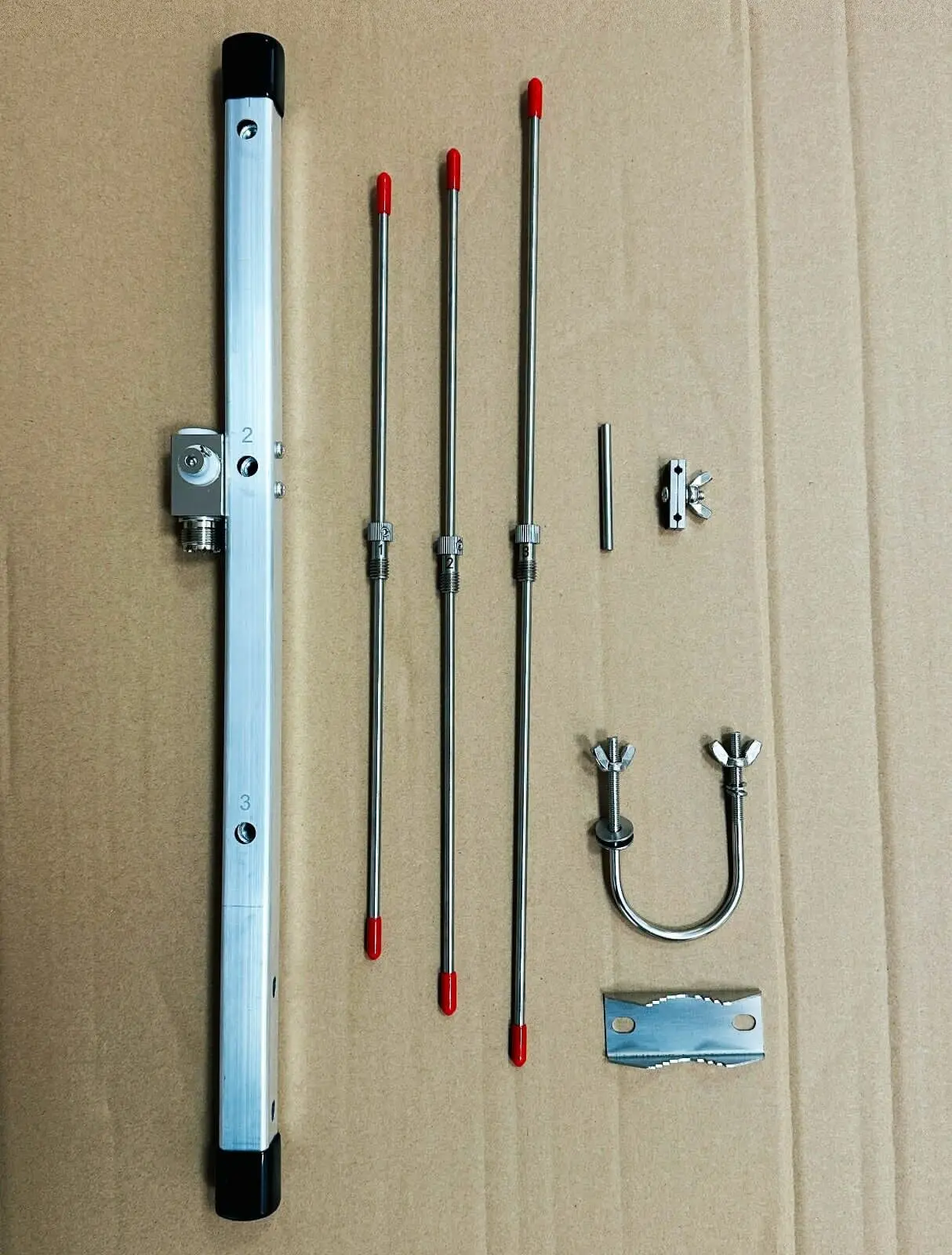 UHF Yagi Antenna High Gain 3 Elements HAM Radio Detachable and Portable Adjustable 420-450MHz