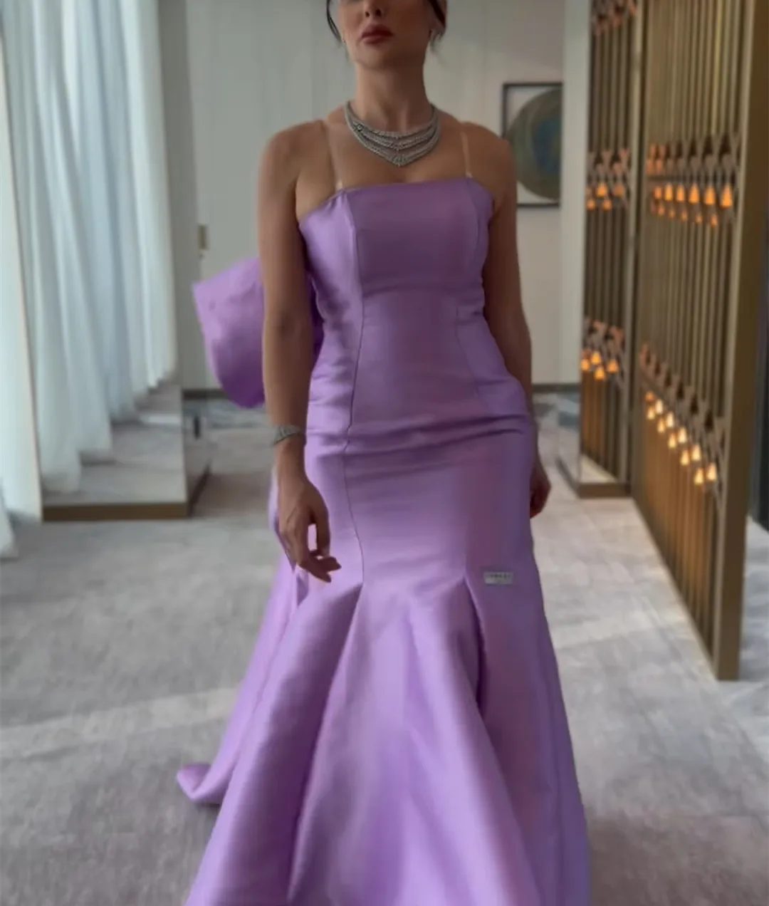 

Elegant Lavender Satin Formal Evening Dresses With Jacekt Shawl Beads Applique Sleeves Long Saudi Arabic Party Prom Gowns