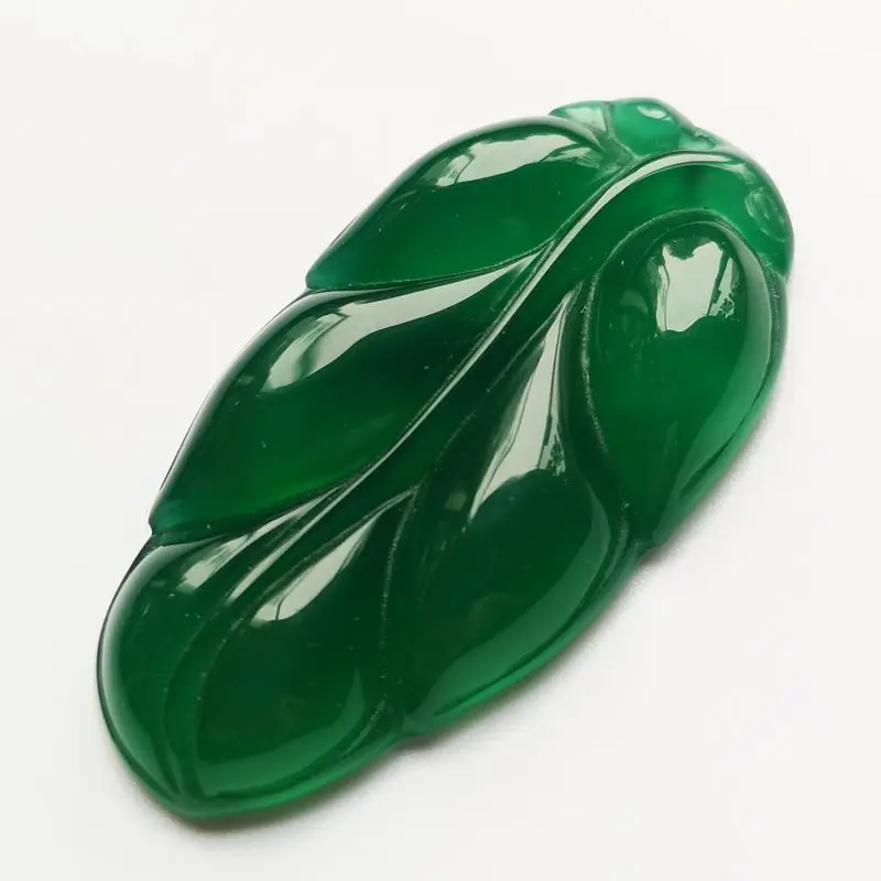 

Jinyu Оптовая Продажа подлинных листьев бутик а товары Зеленый Халцедон золотые ветки нефритовый лист Подвеска