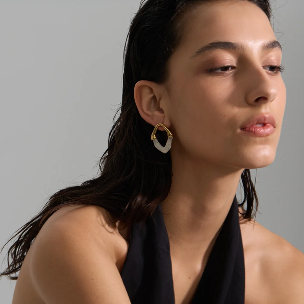 Yhpup Resin Geometric Hollow Stud Earrings