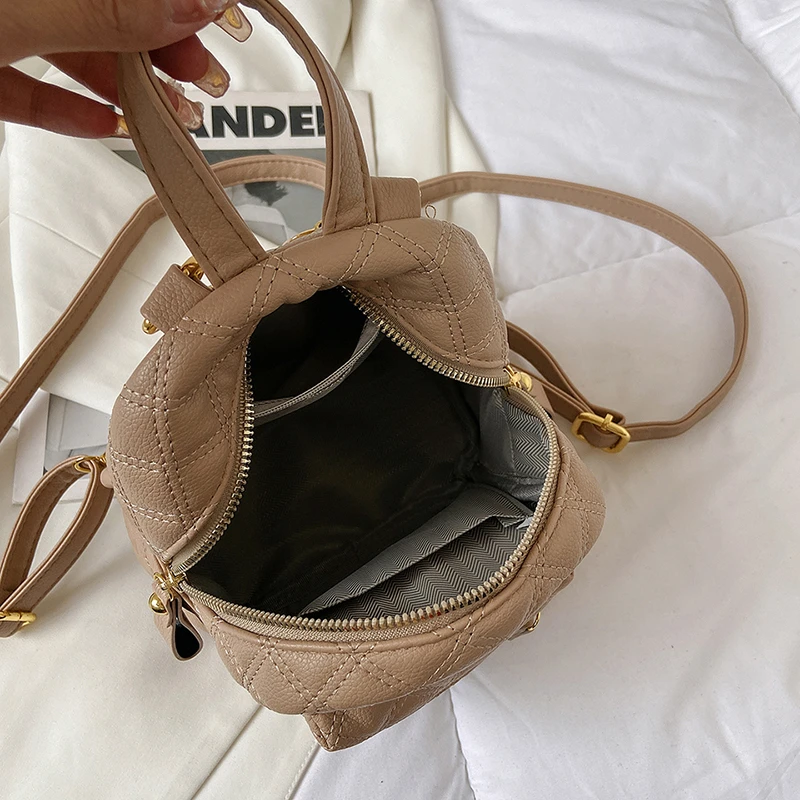 A Trendy Mini Purse Handles Removeable Strap Zipper 