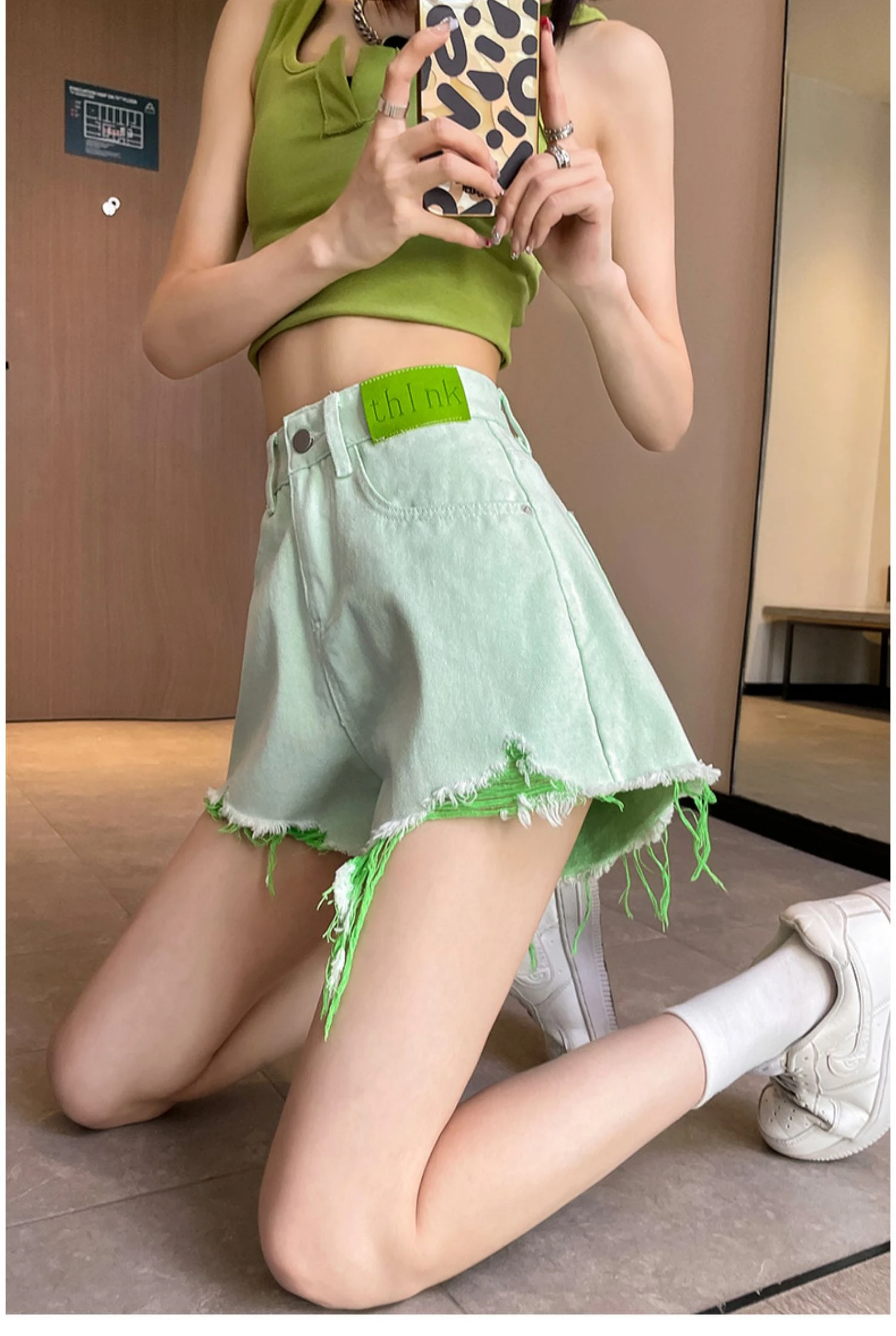 Perforated denim shorts for women's summer thin 2023 new high waisted small loose fitting wide leg hot pants trend