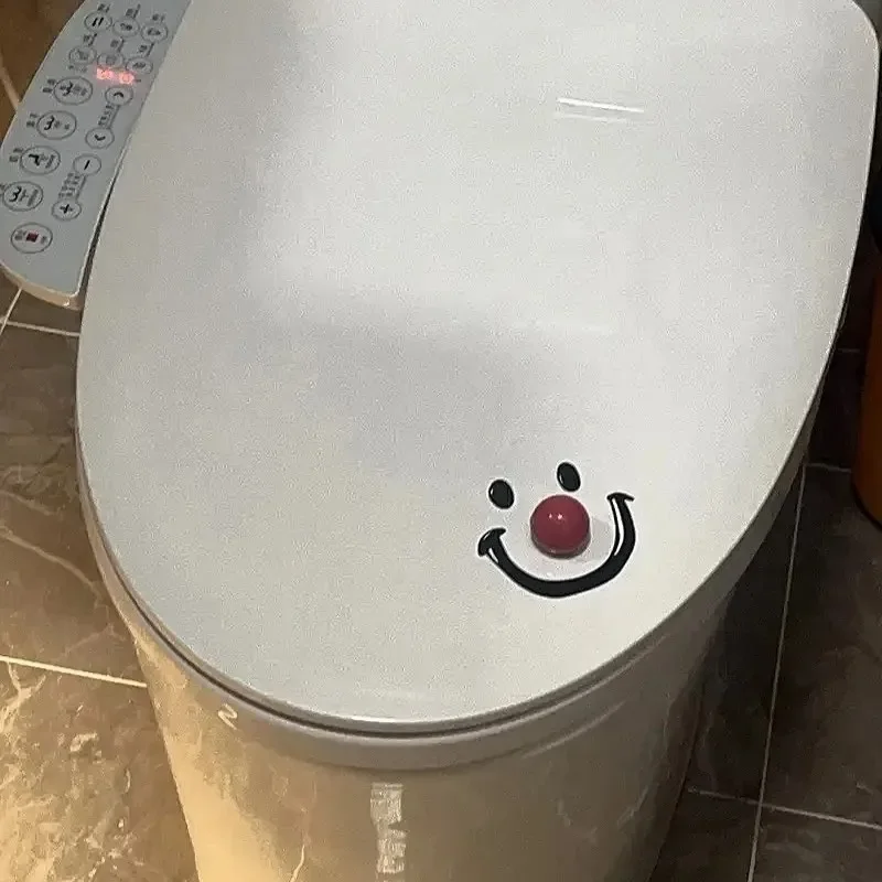 New Toilet Lid Creative Plastics Smiling Household Toilet Handle Anti Dirty Lid Lifting Device Bathroom Decoration Accessories