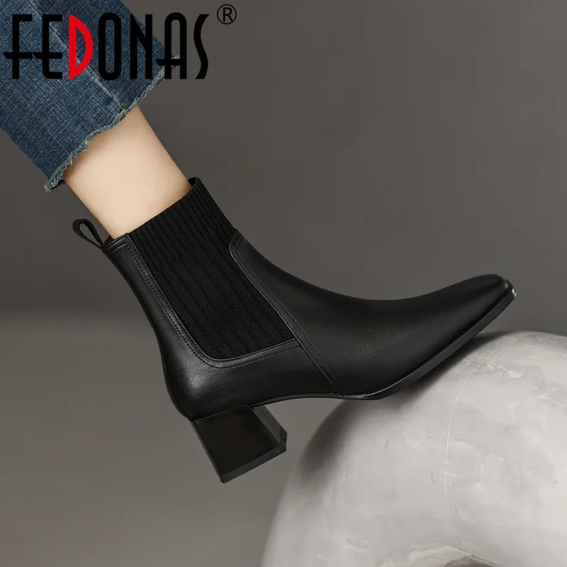 

Женские ботильоны с квадратным носком FEDONAS, черные вязаные полусапожки из натуральной кожи на толстых каблуках, элегантная офисная обувь на осень-зиму