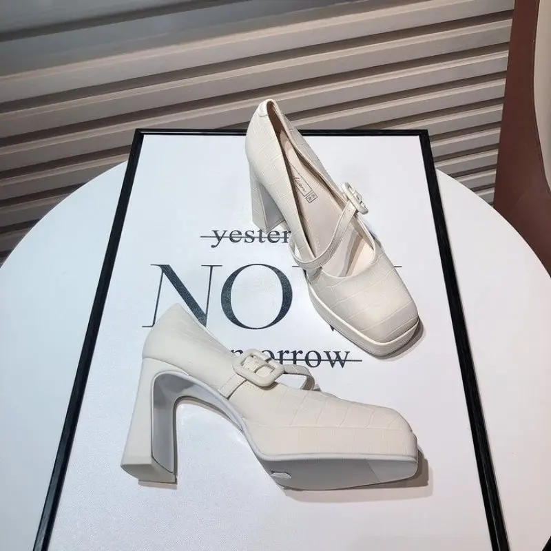 Spring and Autumn NEW Fashion Comfort British Style Shoes for Women High Heels Round Toe with Chunky Heels Shoes Heels Women 34