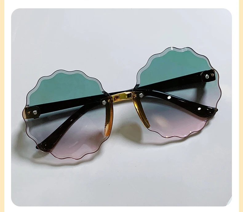 Children's Color Changing Sunglasses Retro Fashion Shade Sunglasses Girl Baby Frameless Party Travel Sunglasses_voghion.com
