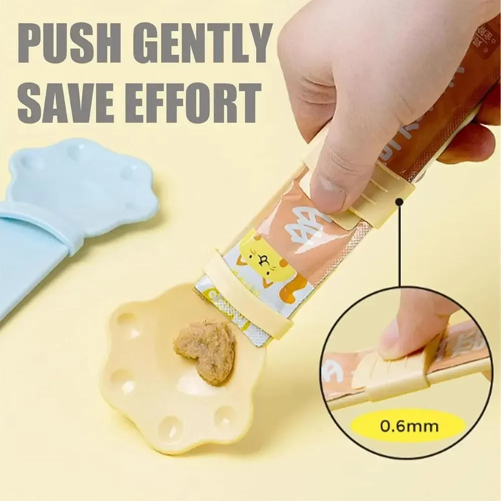 Cat Snack Feeding Spoon 3