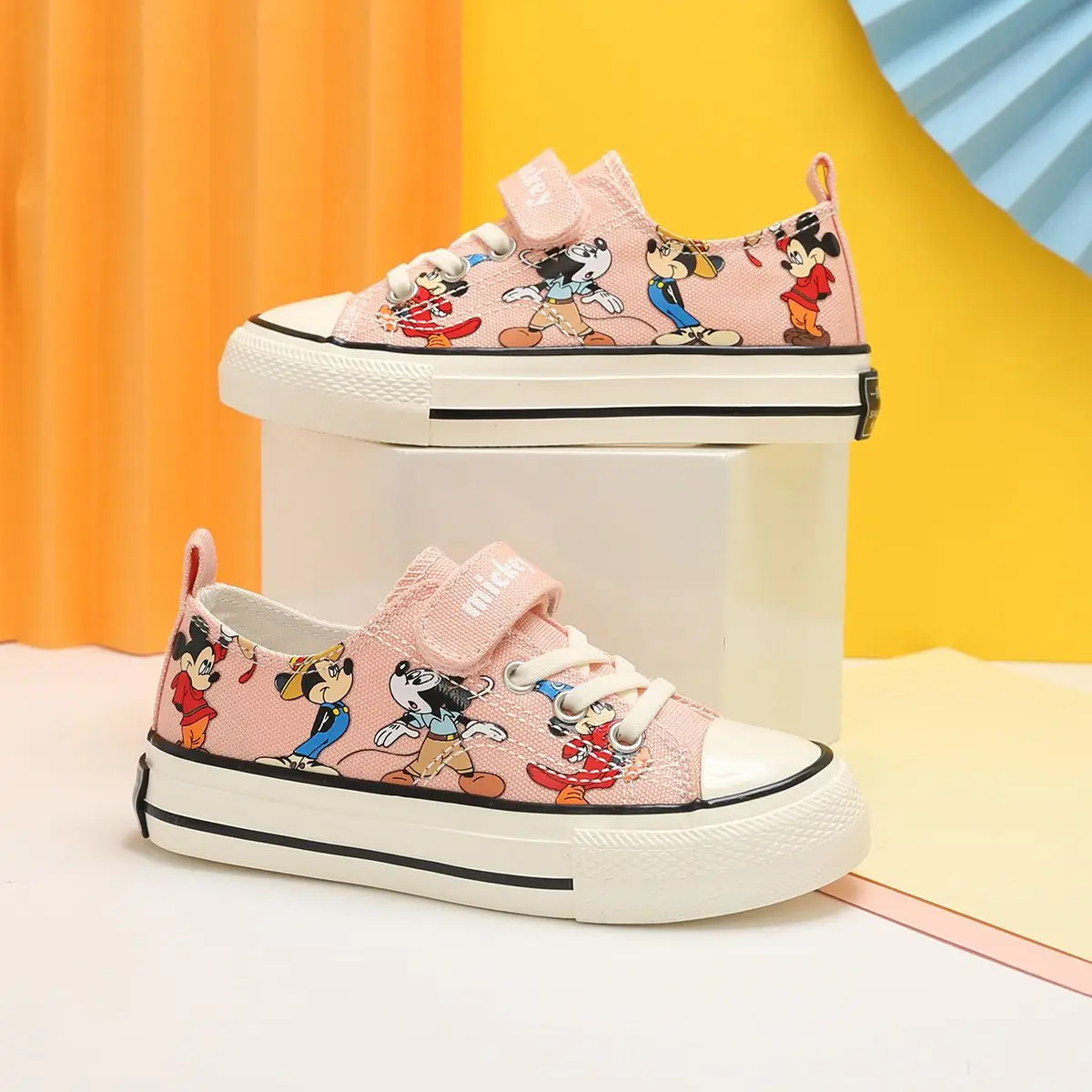 real photos Mickey Mouse Children\'s Canvas Shoes Girls Shoes Cartoon Boys Shoes Joker Casual Shoes Low Top Solid Korean Tide