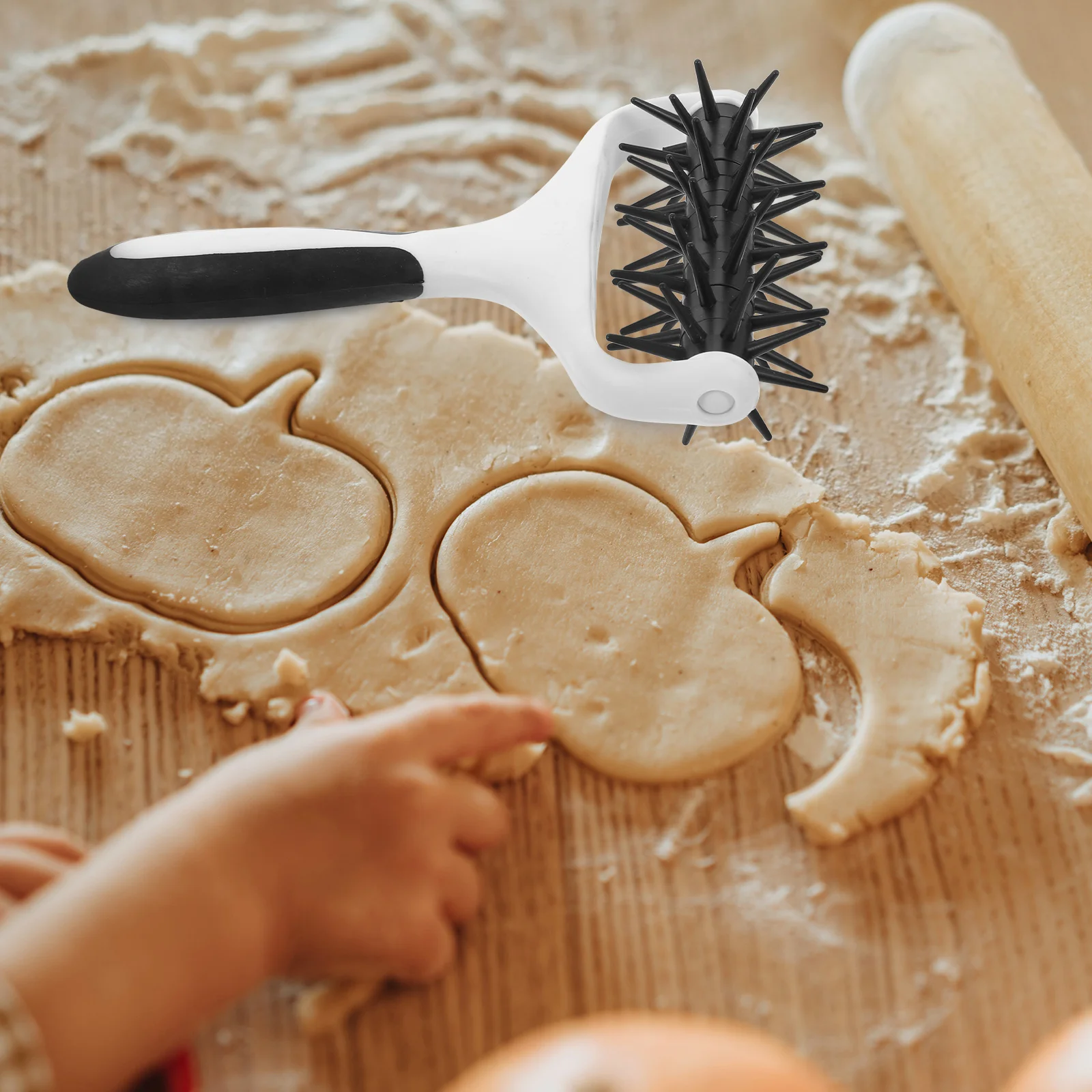 Dough Roller Pizza Punch Biscuits Hole Maker Cake Pie Puncher Large Docker Kitchen Abs Cookies Pastry Tool Needle Design
