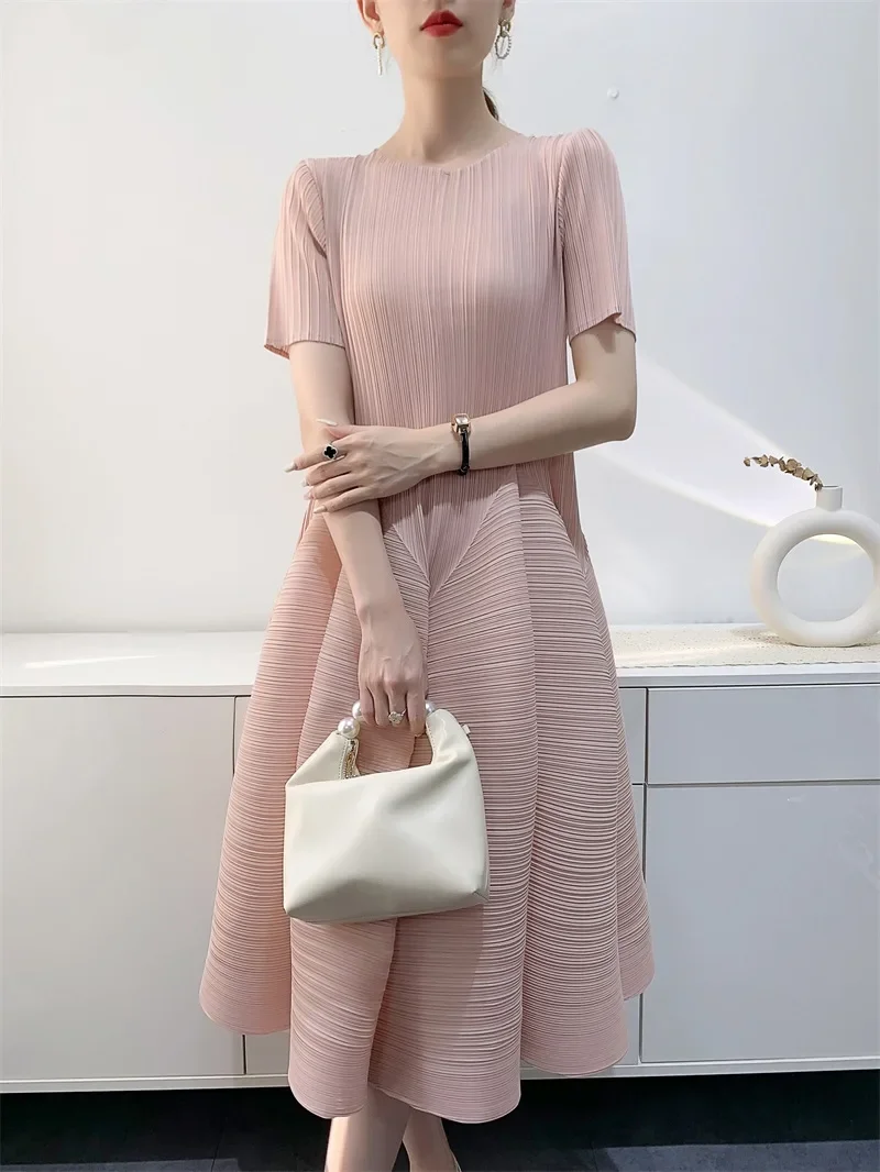 

Miyake Pleated Dress Women 2023 Elegant Slim Summer New Casual Mid-Length Dresses Women Clothing O Collar Short Sleeve Bud Skirt