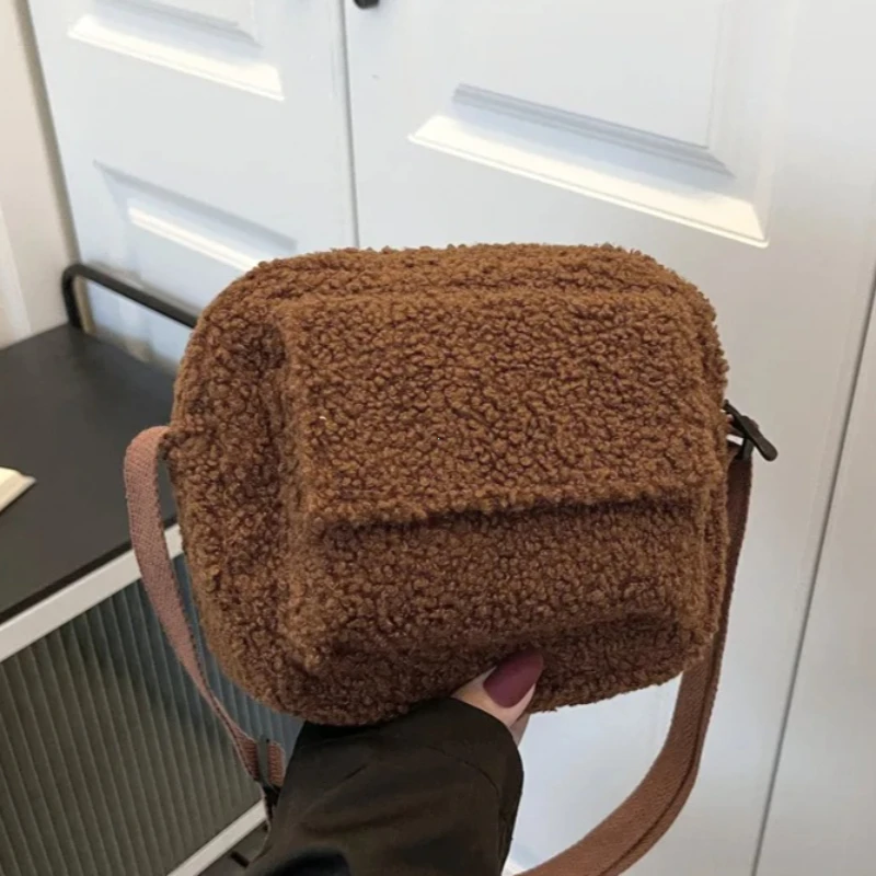 Women's Plush Lambswool Crossbody Bag - Soft Faux Fur Shoulder Purse, Winter Fashion Fluffy Handbag, Designer Mini Bag