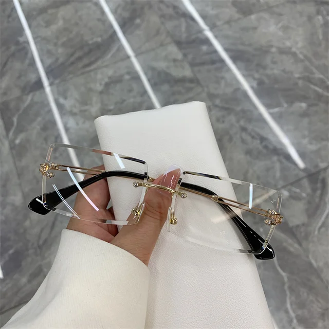 Vintage Fashion Frameless Sunglasses for Women Rimless Rectangle Shades Gradient UV400 Summer Traveling Sun Glasses 2022 Eyewear Gold Clear