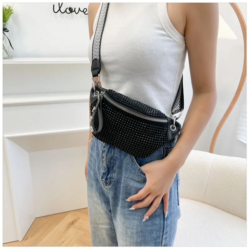 Designer Lady Waist New Ladies Chain Shoulder Crossbody Chests Diamond Fanny pack And Phone Pack Fashion Female Belt_voghion.com