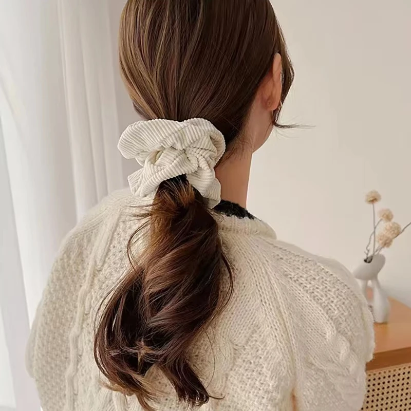 4er-Pack Cord-Haargummis in verschiedenen Farben, einfache und elegante Haaraccessoires für Haarstyling und den persönlichen Gebrauch – Detail 7