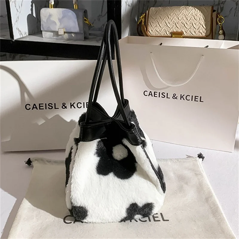Fashion Floral Pattern Women's Fur Bag High Quality Faux Fur Shoulder Bag Soft Handle Handheld Design Stylish Plush Bag