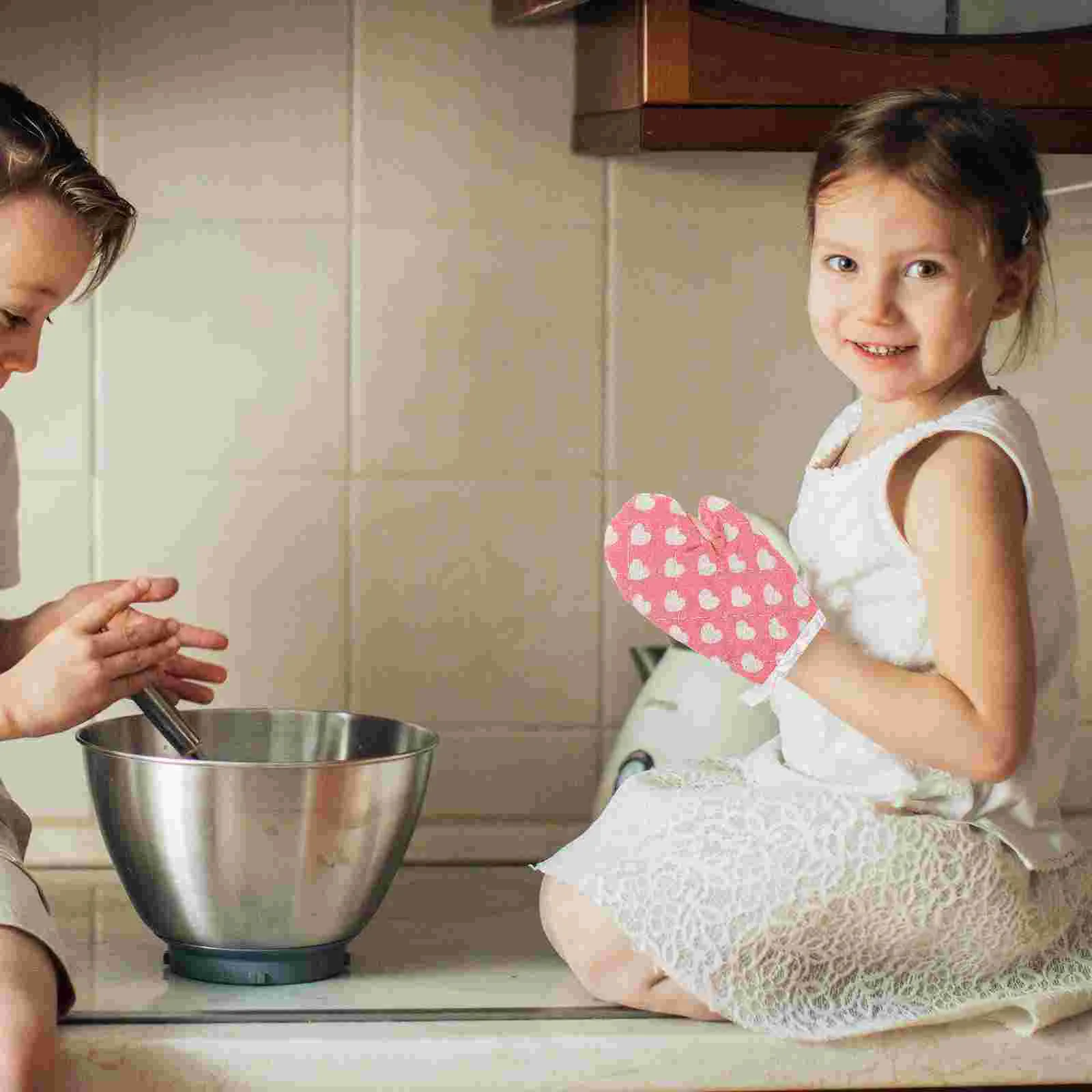 Kids Oven Mitts Heat Insulation Anti Scald Small Cooking Gloves Cotton Kitchen Mittens Baking Tools Children Cooking Mitts 2 Pcs