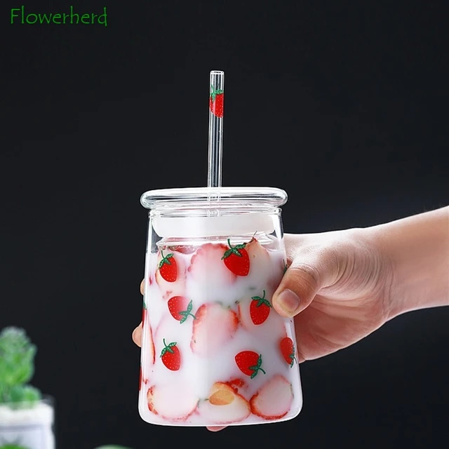 Large Water Bottle with Straw Juice Cup Breakfast Milk Cup Cute Girl Heart  Strawberry Glass Water Cup Daisy Straw Cup with Lid