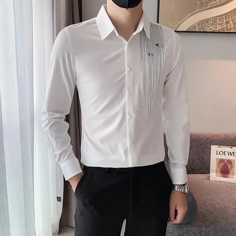 thumbnail image 1 of Camisas y blusas negras con gráficos de manga larga para hombre, estilo formal, sencillo, regular, estilo coreano, moda asiática 2024, 1 of 4