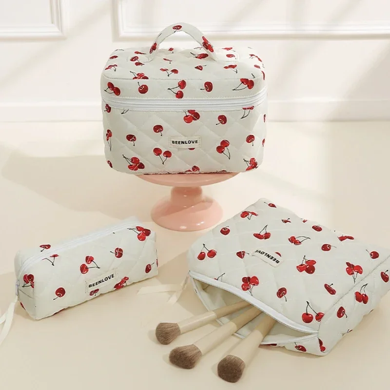 Storage Organizer Cherry Printing Makeup Bag Quilted Cosmetic Pouch Large Travel Cosmetic Bag Cute Cotton Makeup Pouch
