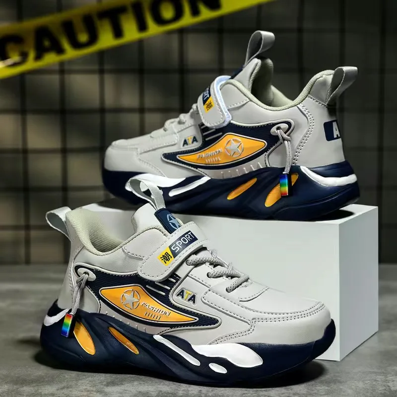 Kids Shoes Red Sneakers Boys New Cartoon Sneakers Children Baby Spring Breathable Mesh LED Luminous Sports Shoes Kids Casual Autumn Light Up Shoes