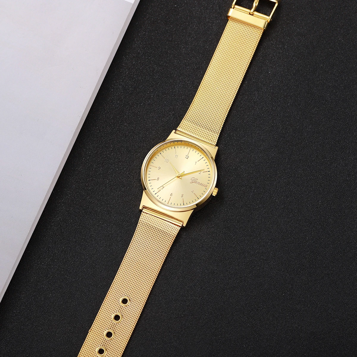 1PCs Women's Noble Temperament Watch Trend Simple Ladies' Luxury Mesh Strap Analog Quartz Watch The Best Choice For Girls' Gifts 4