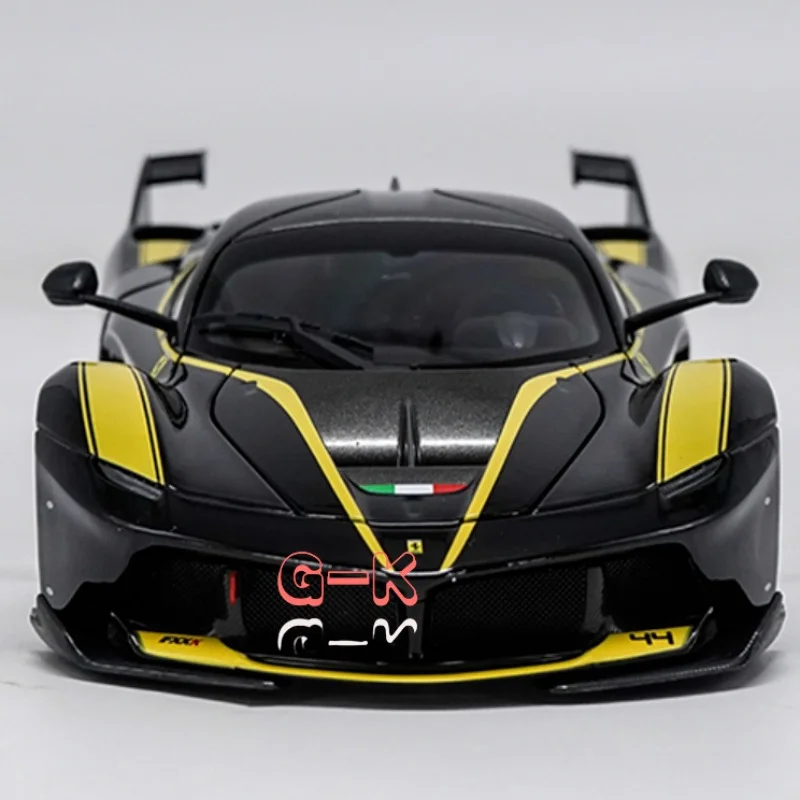 

Bburago 1:18 For Ferrari FXX-K Fine Edition Simulation Alloy Sports Car Model