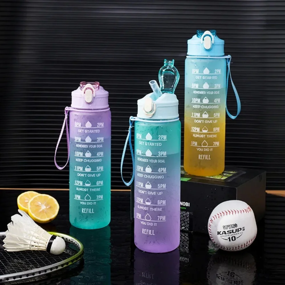 750ml Sports water Bottle High Temperature Resistant Graduated Straw Cup Plastic sports water bottle portable water bottle