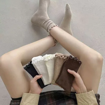 طقم جوارب نسائية بحواف مموجة أنيقة — صورة 3