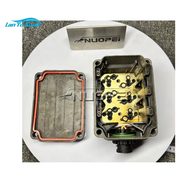 European Auto Spare Parts Scani Truck Gearbox Valve Housing oem 2760914 2447369 2082090 1493770 2447370 truck spare parts transmission gearbox first