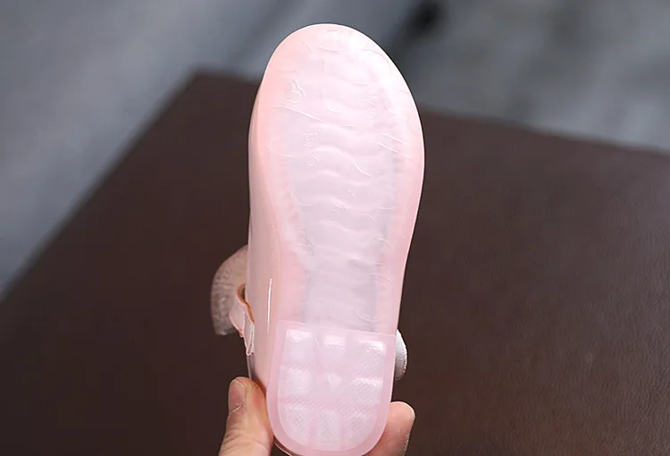 Kids Dress Shoes Back Close-Up and Comfort Sole View