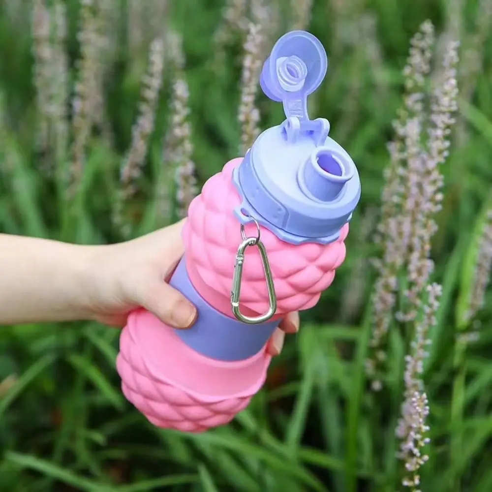 Collapsible Pineapple-Shaped Silicone Water Bottle - 700ml Reusable & Portable