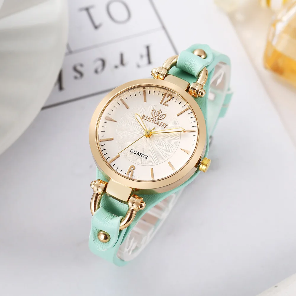 Fashion Women Casual Watches Round Dial Rivet PU Leather Strap Wristwatch Ladies Analog Quartz Watch Gifts Accessories
