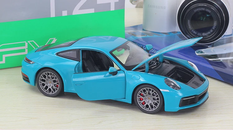 Welly 1:24 porsche 911 carrera 4S simulador