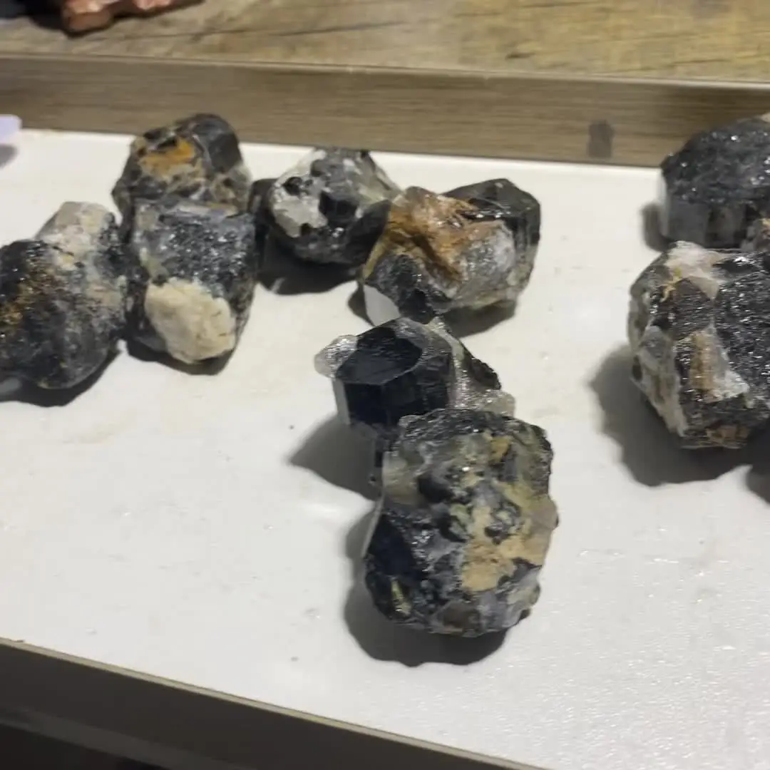 Натуральный кристалл необработанный черный турмалин образец рейки качественный