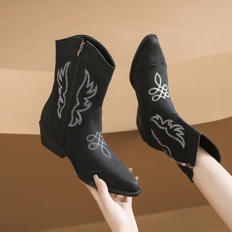 2023 High Quality Shoes for Women Zip Women's Boots Fashion Embroidery Daily Boots Women New Pointed Toe Ankle Boots Zapatos