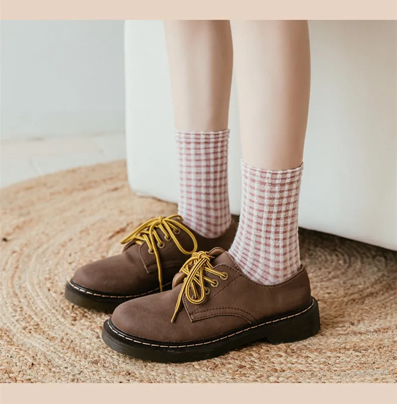 1 paar Mode Elegante Harajuku Frau Floral Weiße Socken Vintage Jacquard Korea Ethnische Baumwolle Casual Nette Mädchen Lustige Braun Sox – Detail 7