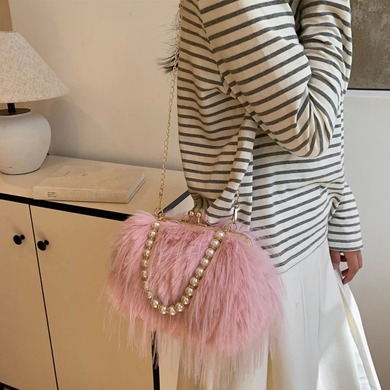 Beading Chain Women's Evening Plush Handbags Faux Fur Tassel Ladies Shoulder Bag Elegant Female Crossbody Bags Party Furry Purse