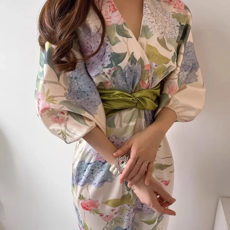 

Printed Temperament Dress, Women'S Summer French V-Neck Twisted Design, Waist Closing, Slimming And Elongated Dress