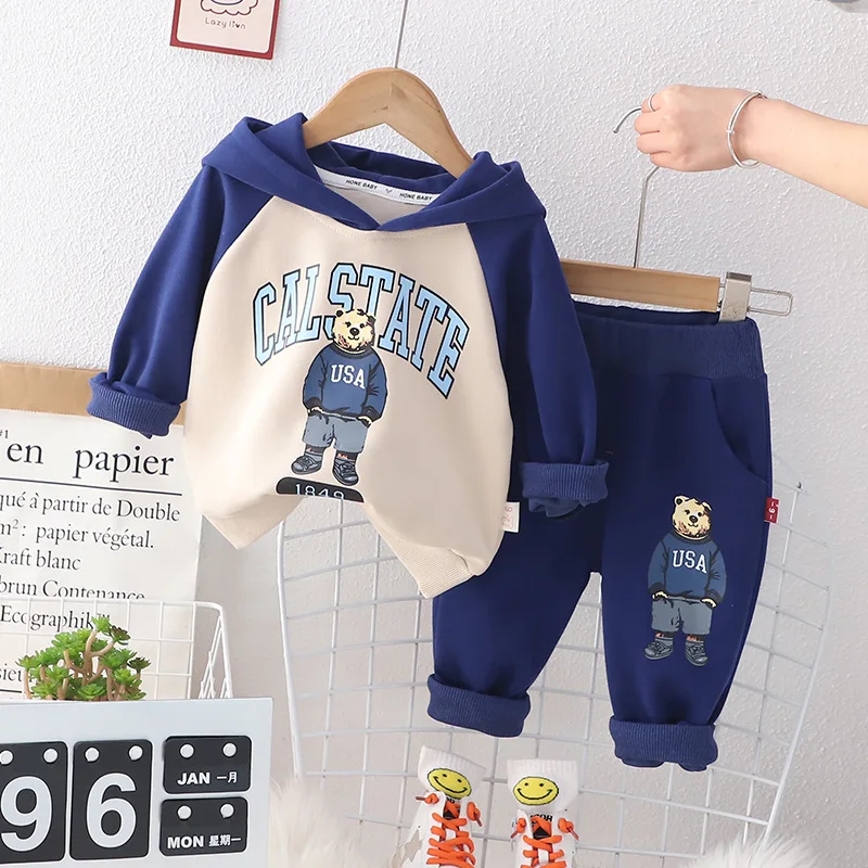Spring Children's suit new children's sports leisure hooded set boy and girl baby black cartoon pocket bear sweater splicing set kids clothing set,girls clothing set,kids sports suit,boys clothing set,children sports suit,kids sweatshirt set
