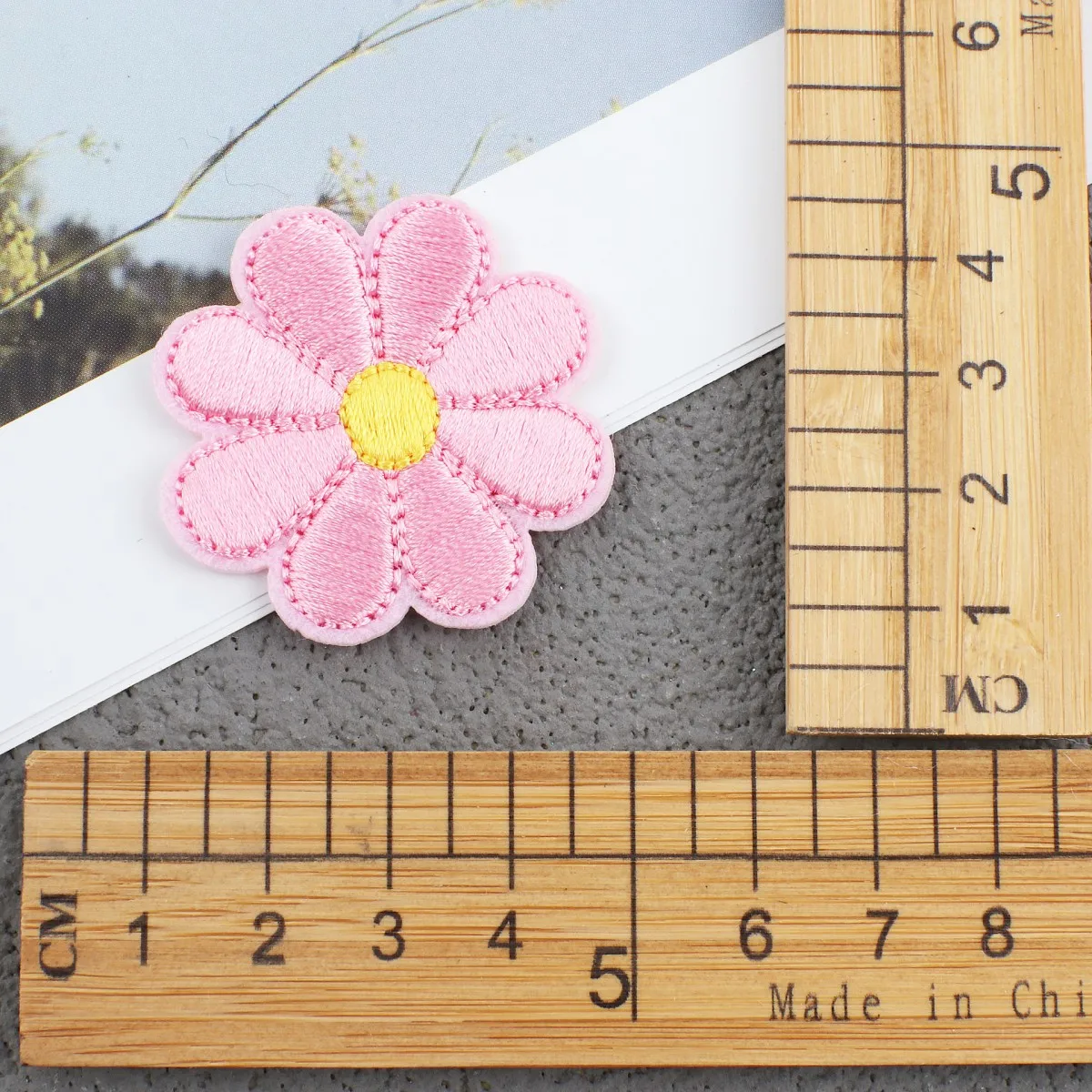 12pcs 4cm Pink Daisy