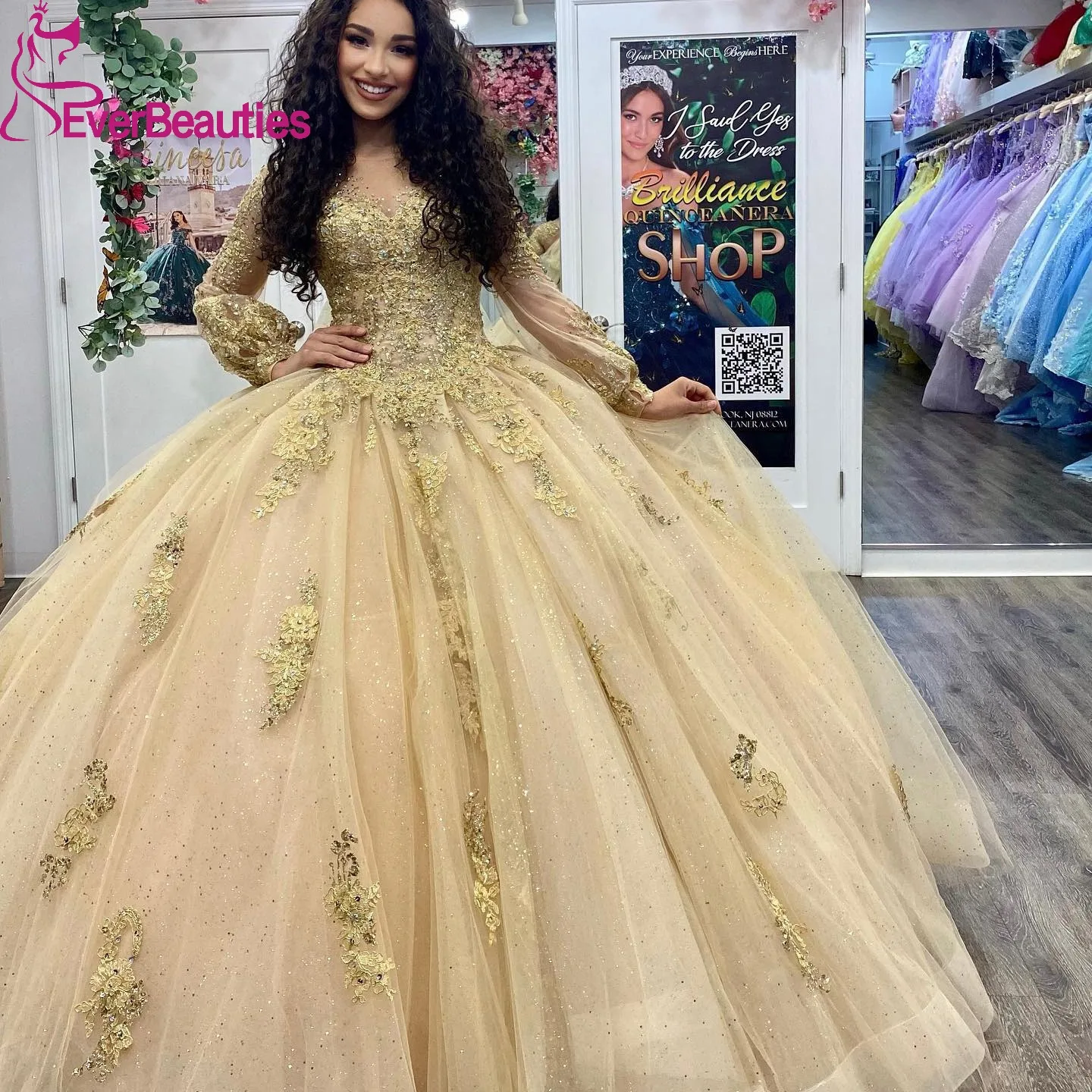 

Long Sleeves Quinceanera Dresses for Women Ball Gown Vestidos De 15 Quinceañera Puffy Tulle Lace Sweet 16 Prom Party Dress