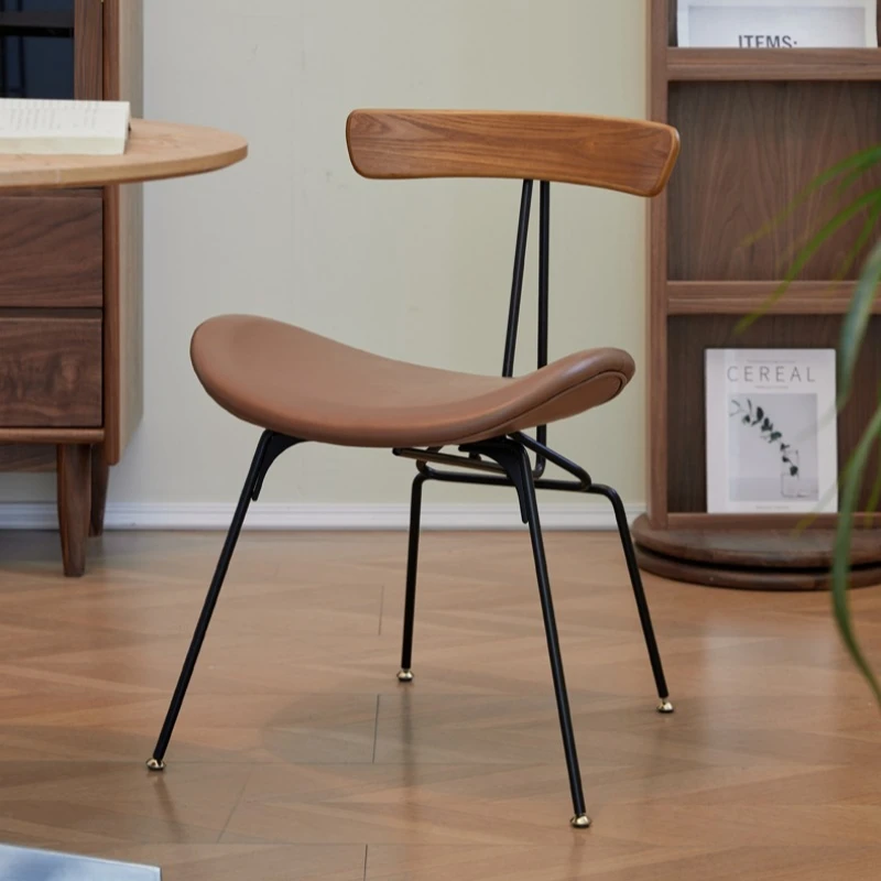 Nordic Designer Leisure Backrest Chair Solid Wood Vintage Iron Luxury Ant Dining Chair Industrial Style Leather Seat Furniture